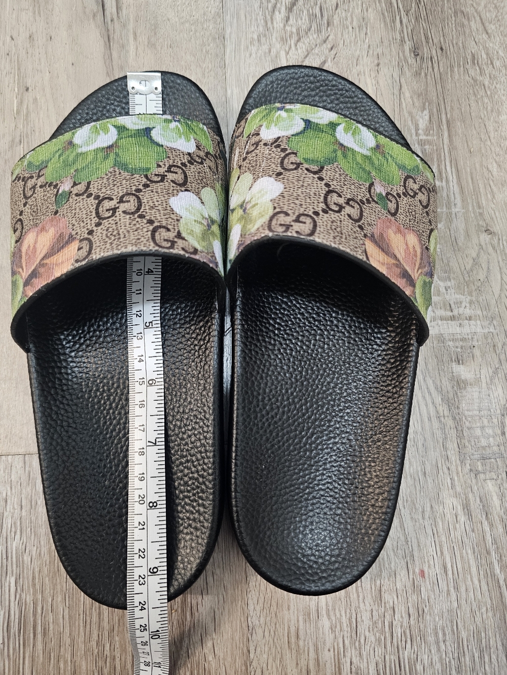 Gucci Floral Slide Sandals - Picture 9 of 9